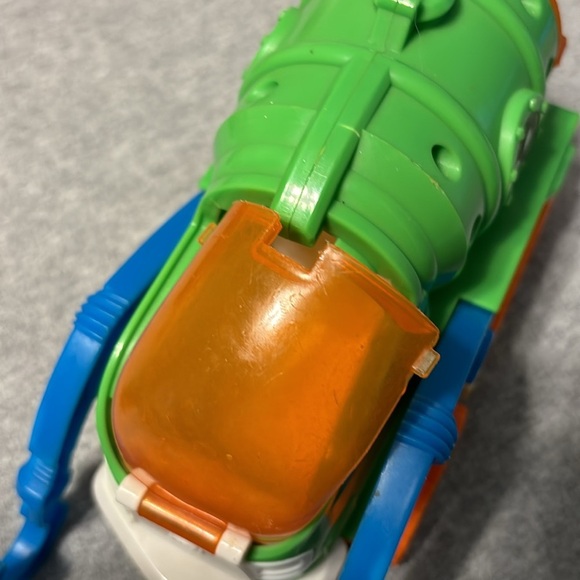 Spin Master Paw Patrol Rocky Transforming Sea Patrol Scuba Recycle Green Vehicle - Picture 2 of 8